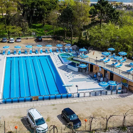 Beau Soleil 3*
