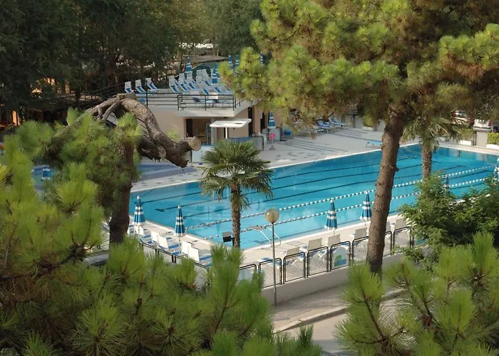 فندق Beau Soleil 3*