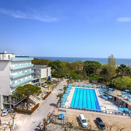 מלון Beau Soleil 3*