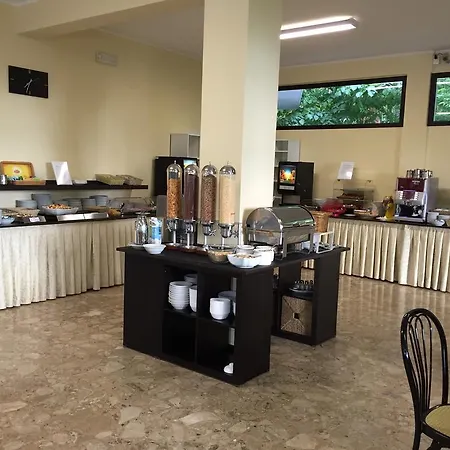 Beau Soleil מלון צ'סנטיקו