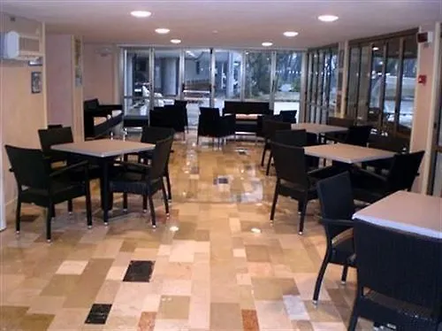 美好阳光酒店 切塞纳蒂科